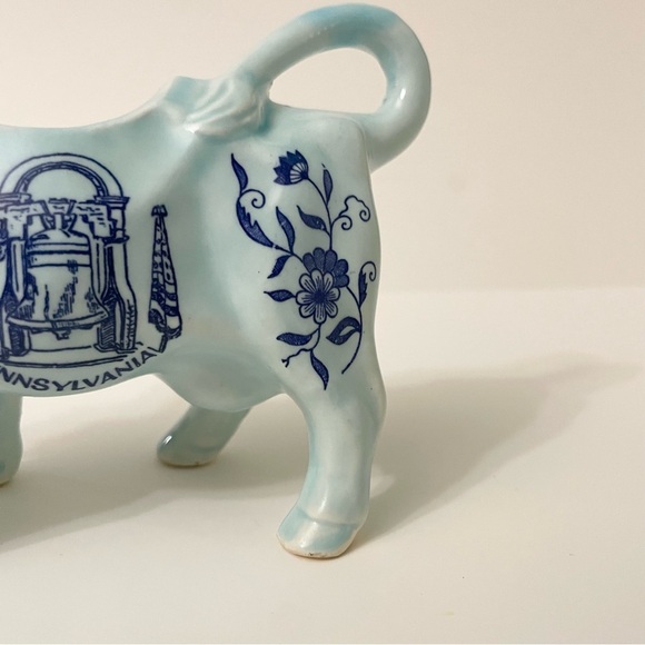 Vintage Blue Cow Creamer Pennsylvania Liberty Bell Delft Japan Spin Original - Picture 6 of 16